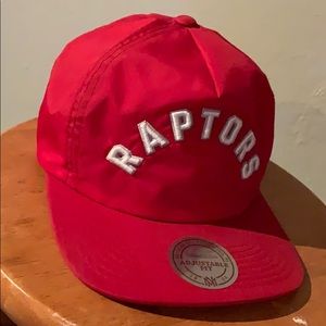 Toronto Raptors exclusive Mitchell’s and ness Hat